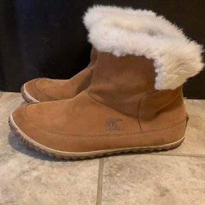 Sorel fleece lined boots